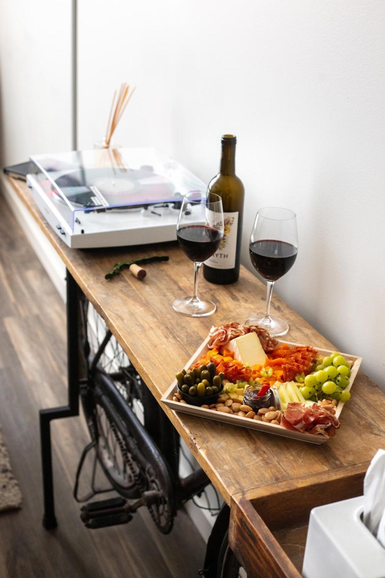 בוזמן Gorgeous Midtown Condo מראה חיצוני תמונה